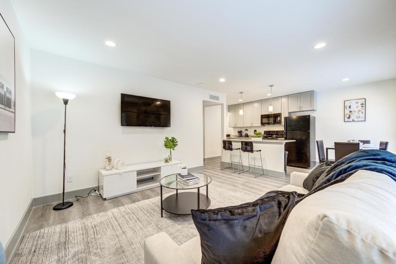 Trendy Midtown Apt, Walk To Shops & Sites, Pets Ok Х'юстон Екстер'єр фото