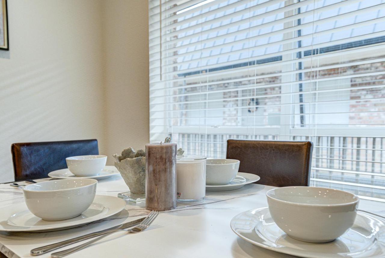 Trendy Midtown Apt, Walk To Shops & Sites, Pets Ok Х'юстон Екстер'єр фото