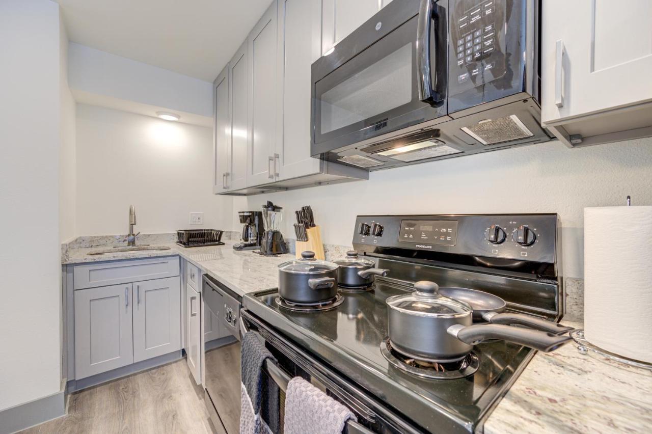 Trendy Midtown Apt, Walk To Shops & Sites, Pets Ok Х'юстон Екстер'єр фото