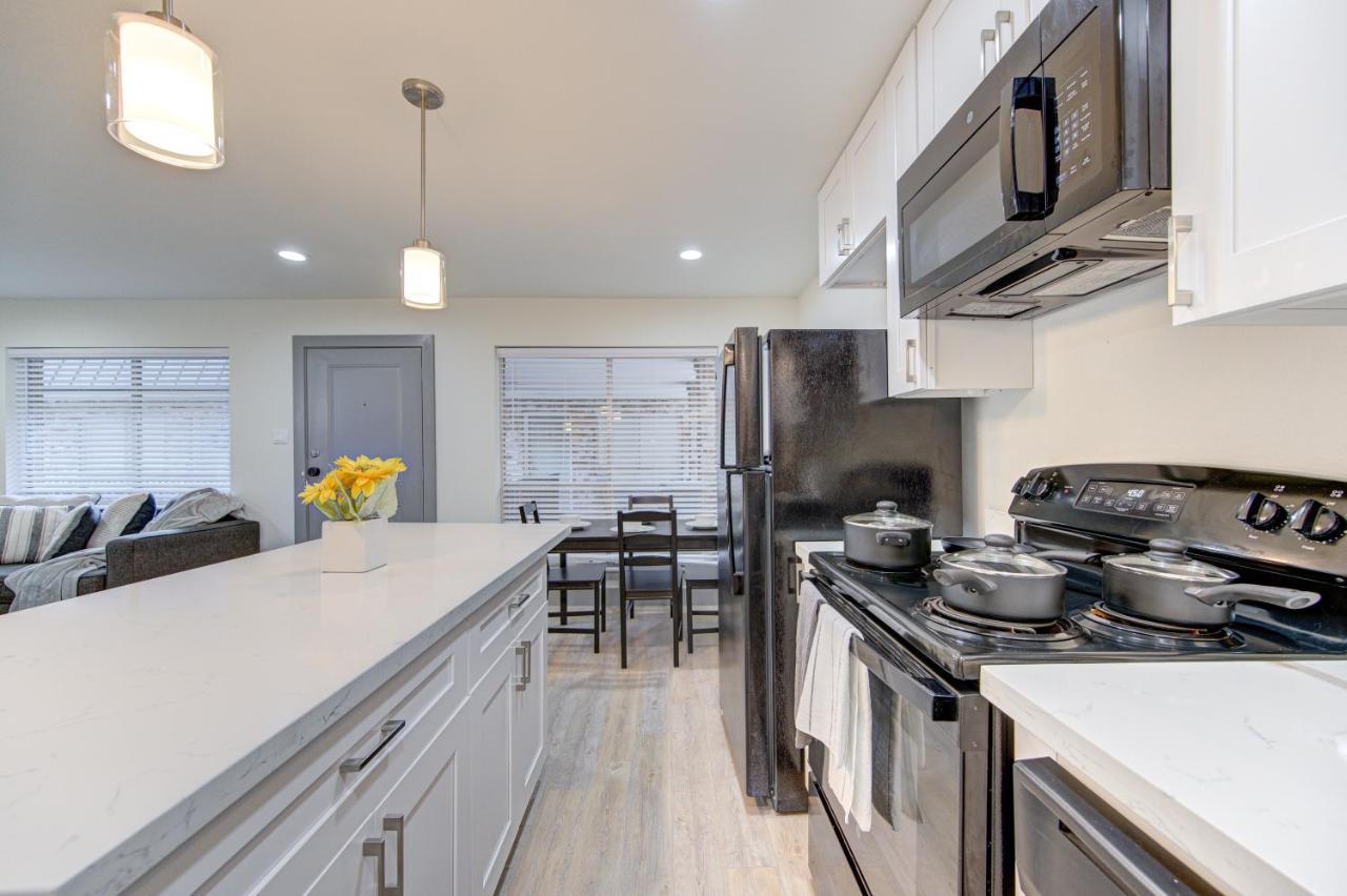 Trendy Midtown Apt, Walk To Shops & Sites, Pets Ok Х'юстон Екстер'єр фото